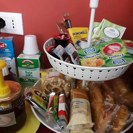 A Spasso Per Alojamento de Acomodação e Pequeno-almoço