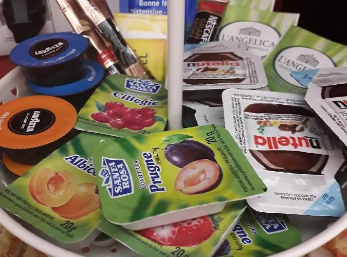 Alojamento de Acomodação e Pequeno-almoço A Spasso Per 3*