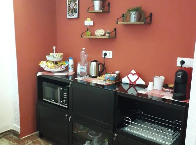 A Spasso Per Bed & Breakfast 3*